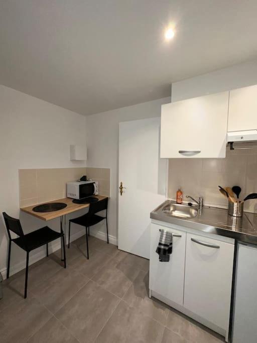 Studio 3 Au Coeur De Perigueux Apartment Exterior foto